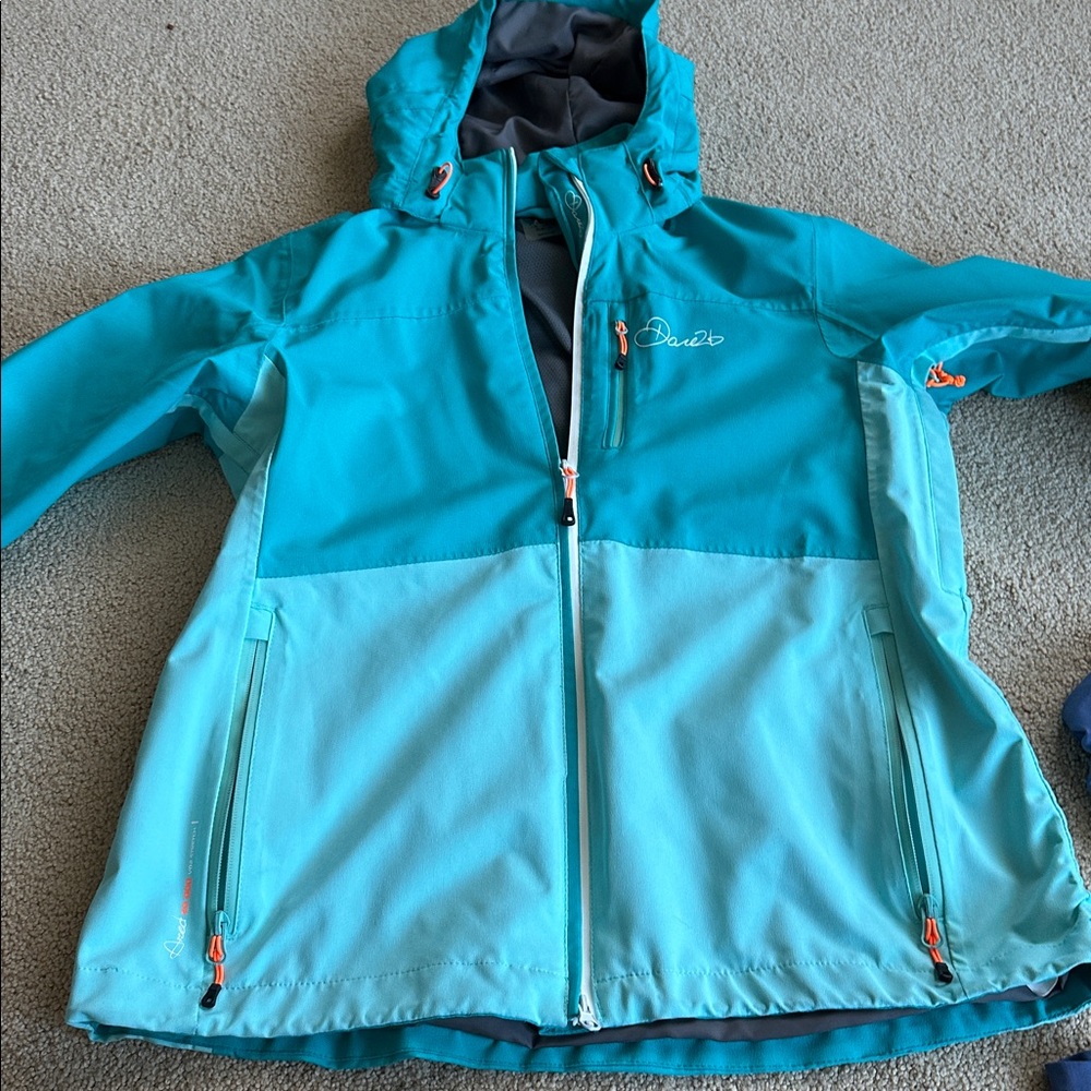 Dare2b lightweight rain jacket - image 5